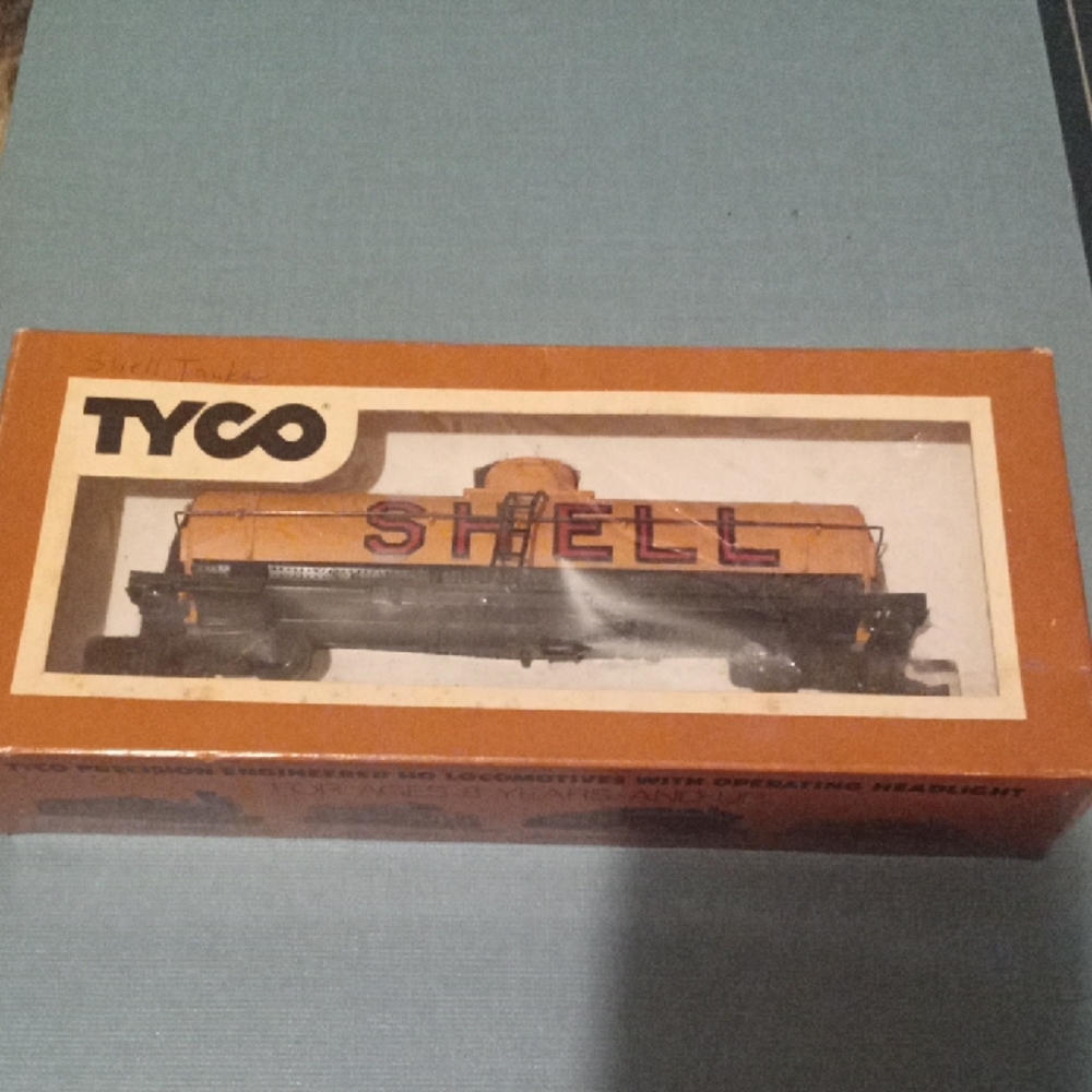 Tyco Shell Tank Car